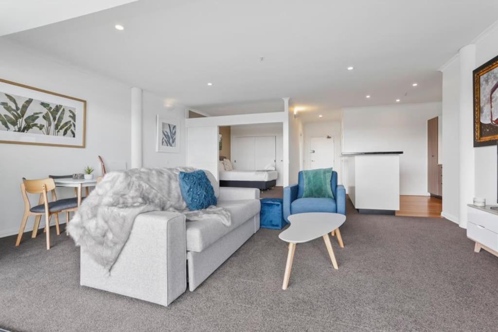 Newly Refurbished Waterfront Apartment! 3320 Auckland Eksteriør billede